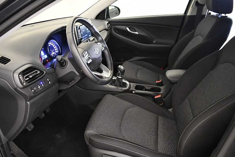 Hyundai i30 1.0 TGDI Klass LR 48V 120